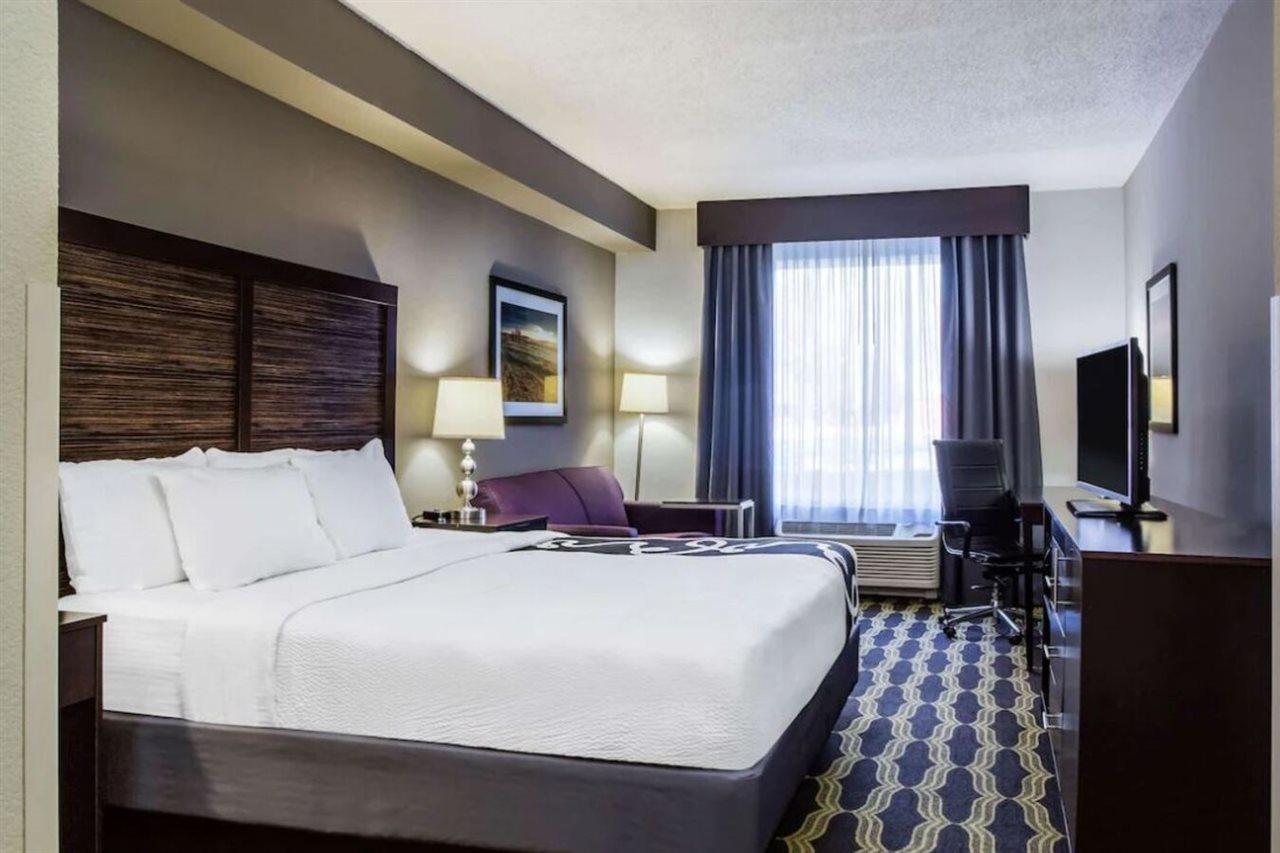 La Quinta By Wyndham Lynchburg At Liberty Univ. Hotell Exteriör bild