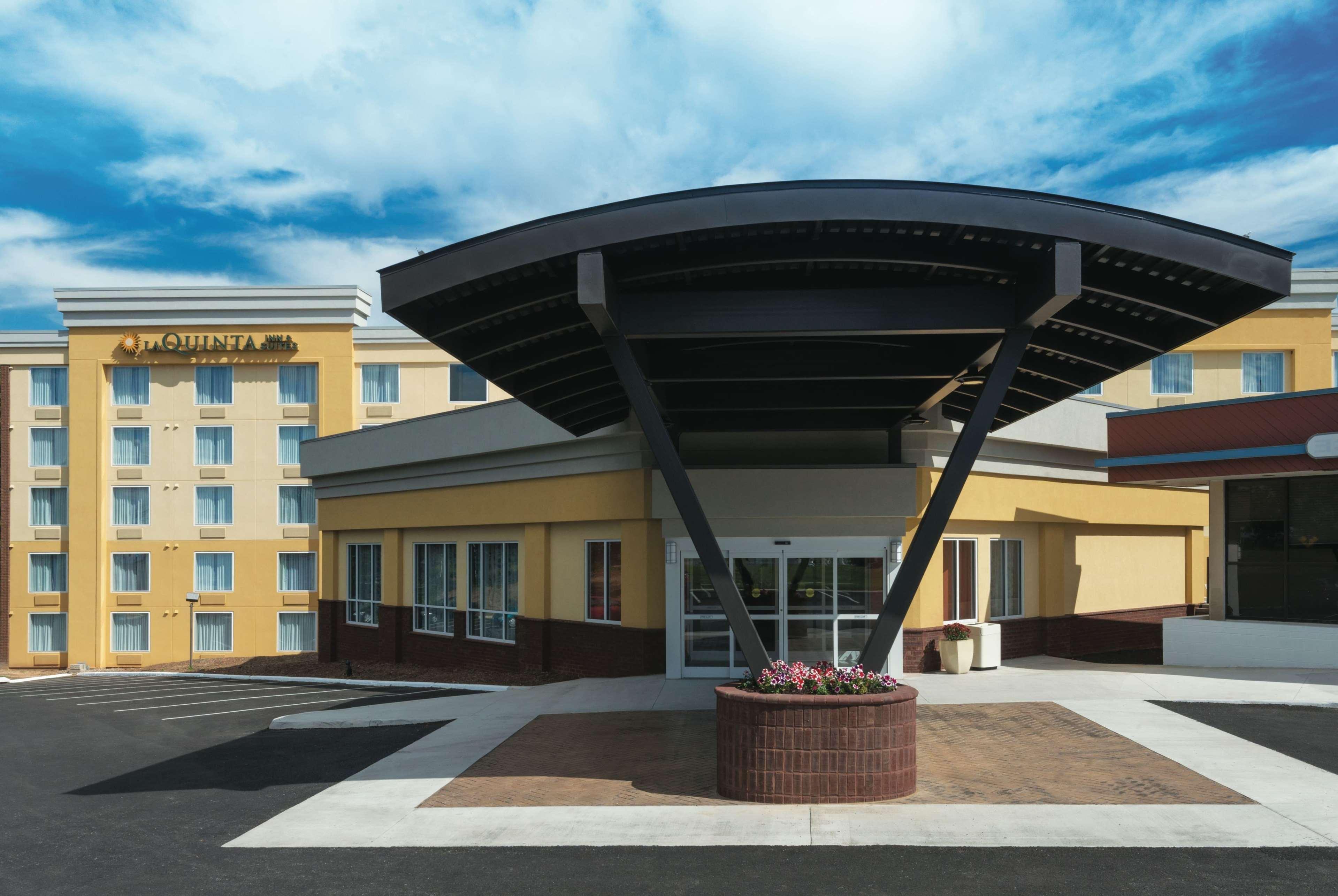 La Quinta By Wyndham Lynchburg At Liberty Univ. Hotell Exteriör bild